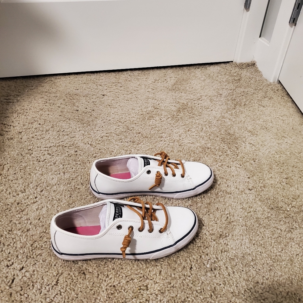 Sperry - Picture 5 of 7